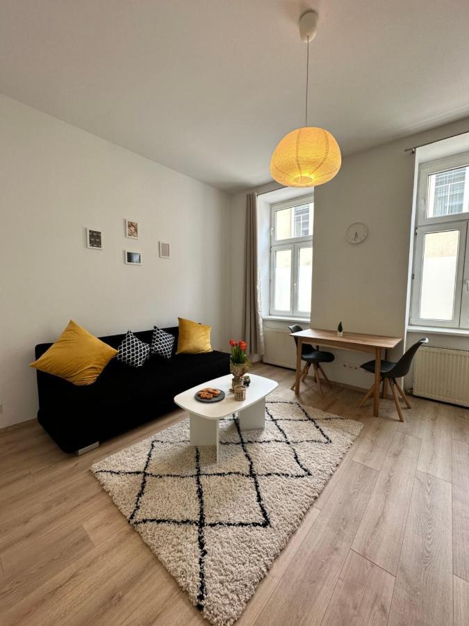 Cozy 8-Person Home In Vienna Located At Haberlgasse 82 N1 Esterno foto